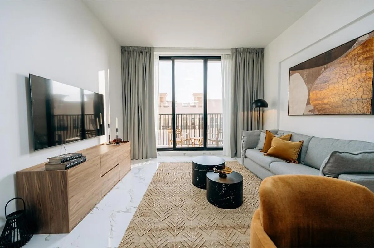 Apartment Brand New 1Br Canal View Ras al-Khaimah